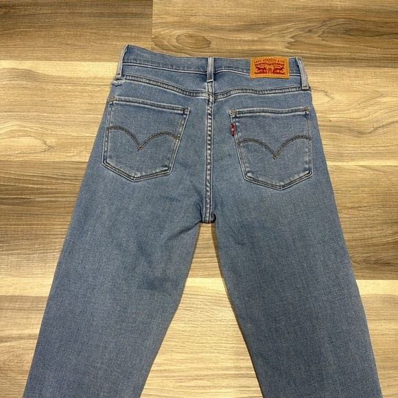 720 Levi's Blue super High Rise Jeans skinny crop size 25 - Picture 11 of 11